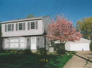 2225 Ridgewood Ave SE, Grand Rapids, MI 49546