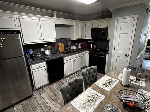 2nd image of 702 Westbrook Ct