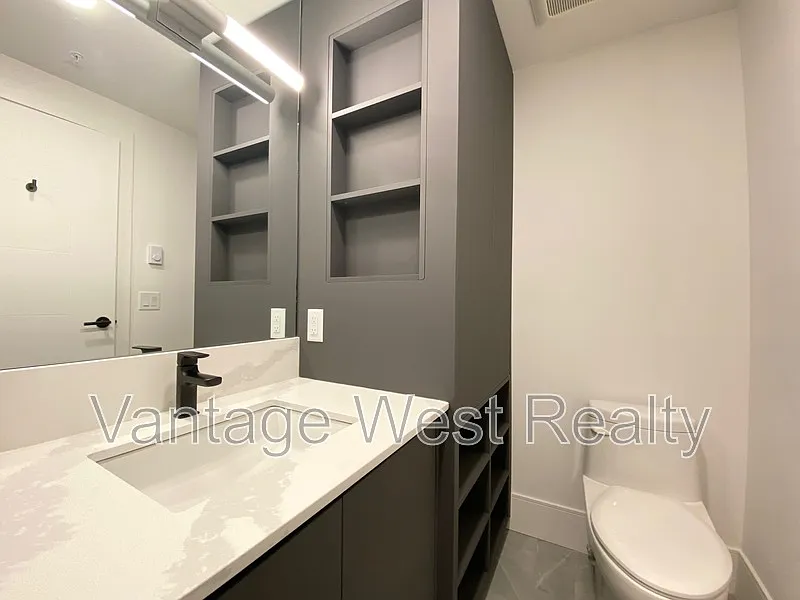 Building Photo - 720 Klo Rd #202