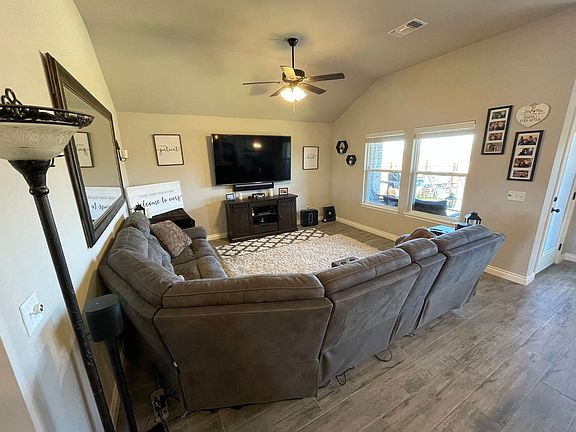 3rd image of 1233 SW 154th Ter