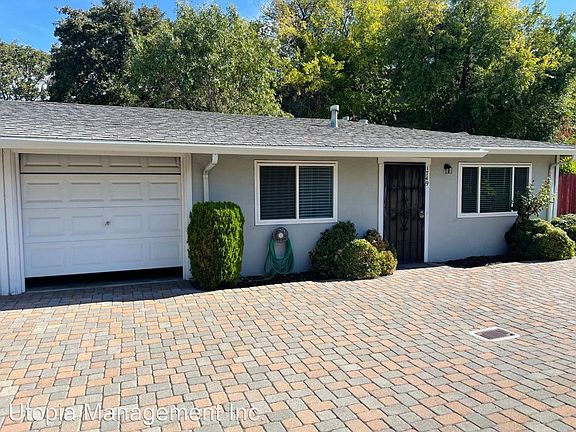 3rd image of 1749 Parkside Dr