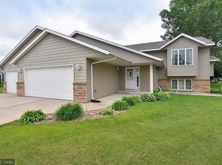 1906 Prairie Ave, Faribault, MN 55021
