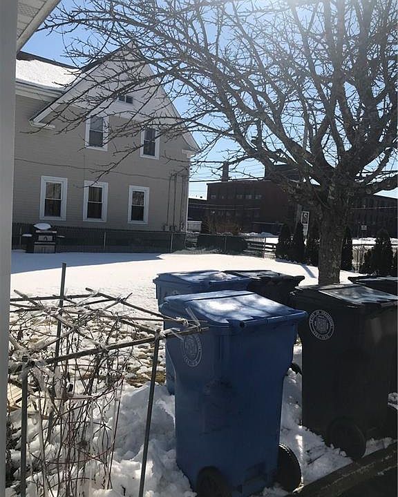 2nd image of 1624 Elmwood Ave