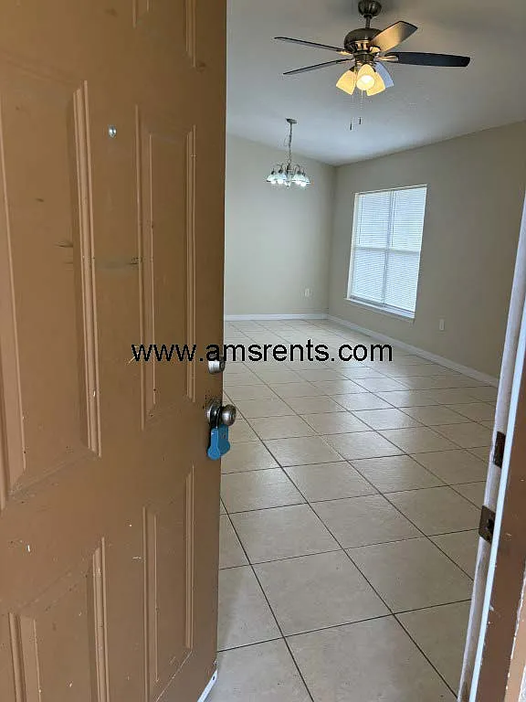 Building Photo - 539 Albatross Dr #B