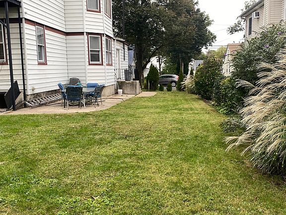 2nd image of 20 Barwick St APT 1