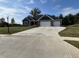 1129 Halifax Dr, Troy, OH 45373