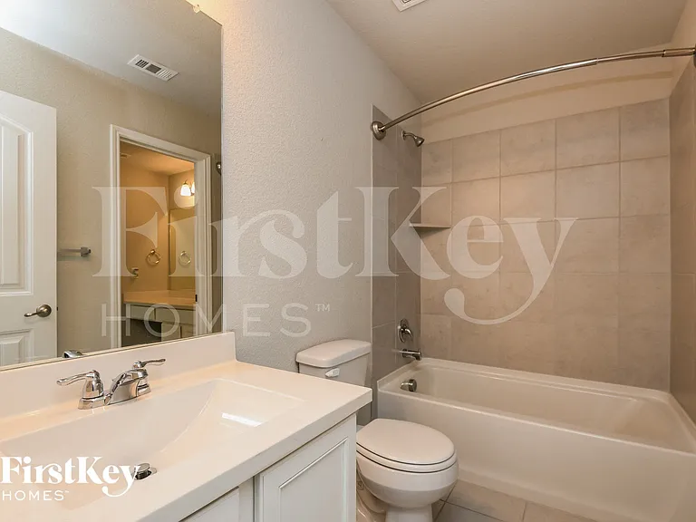 7709 Boat Wind Rd — Photo 14