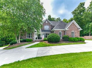 226 Cascade Dr, High Point, NC 27265