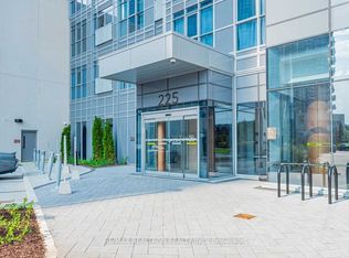 225 Village Green Sq #904, Toronto, ON M1S 0N4