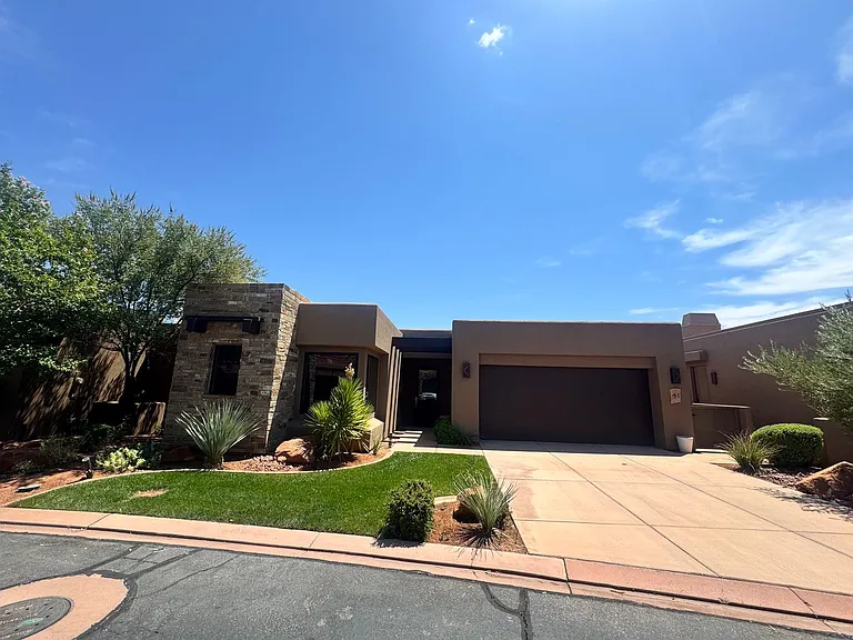 2085 Tuweap Dr #41 — Photo 2