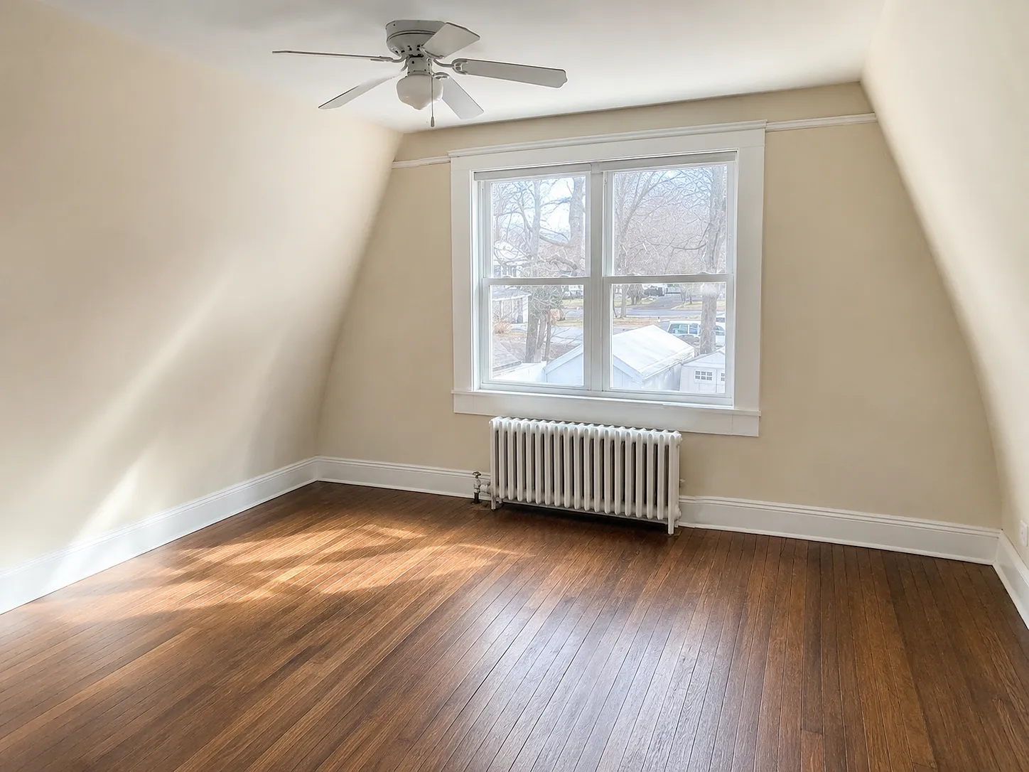 1 bed, 550 sqft, $2,100 — Photo 2