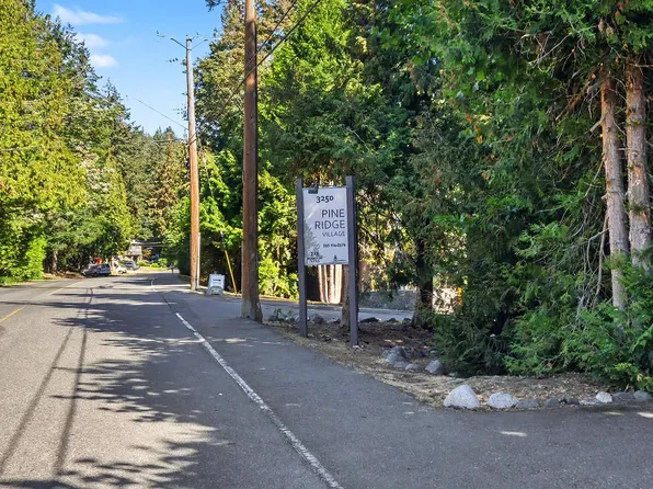 Pine Ridge Village, 3250 Rock City Rd, Nanaimo, BC V9T 4R2