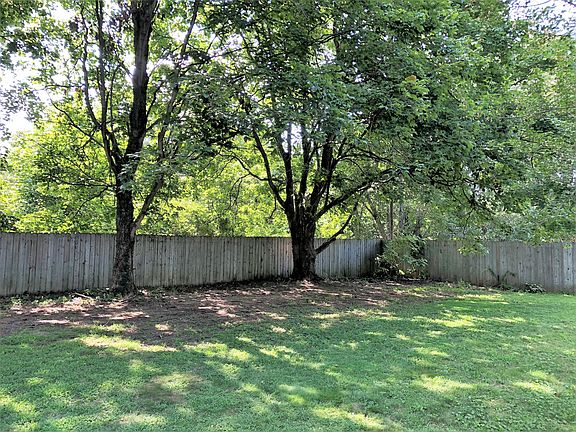 4th image of 62 Hillandale Dr NE