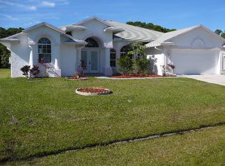 5266 NW Lovett Cir, Pt Saint Lucie, FL 34986