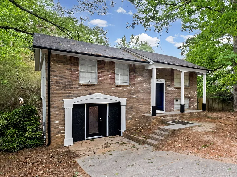 3100 Fern Valley Dr SW #A — Photo 1