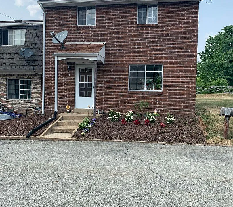 427 Manor Rd #427