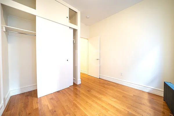 Rented by Living New York | media 11