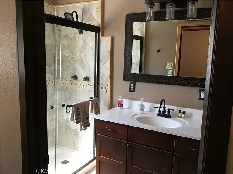524 Wanita Ln — Photo 13