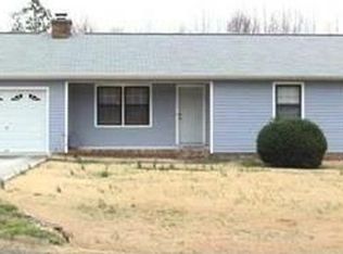 16 Hattie Dr, Fayetteville, TN 37334