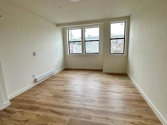 2nd image of 1888 Clement St #2