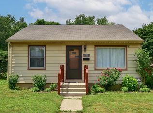 7800 West Palmetto AVENUE, Milwaukee, WI 53218