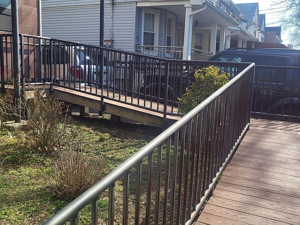 1st image of 10420 118th St #1
