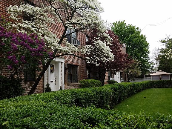 Exterior Whitestone Gardens