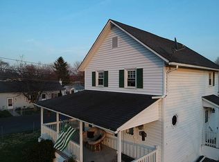 916 New York Ave, Croydon, PA 19021