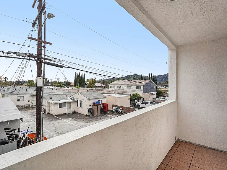 420 Windsor Rd — Photo 25