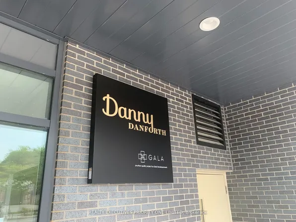 2369 Danforth Ave, Toronto, ON