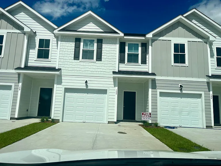 144 Stafford Loop — Photo 1