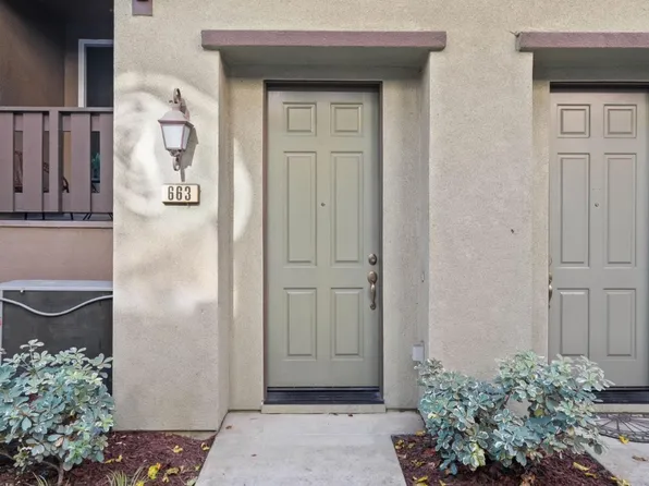663 Modern Ice Dr, San Jose, CA 95112