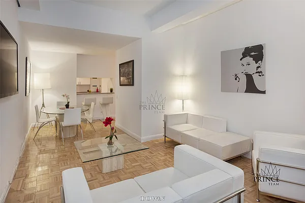 Rented by Town Residential | media 15