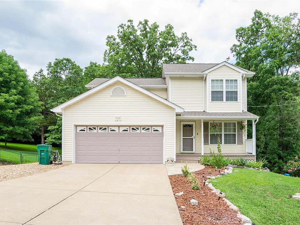 1st image of 4415 Mockingbird Ln