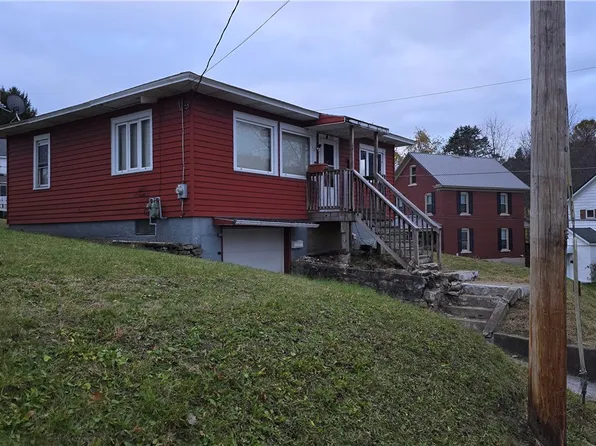 113 Meadow Rd, Punxsutawney, PA 15767