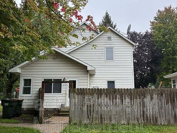 2nd image of 521 Chatham St