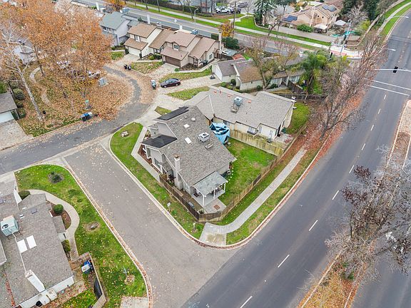 5th image of 932 E Babcock Avenue