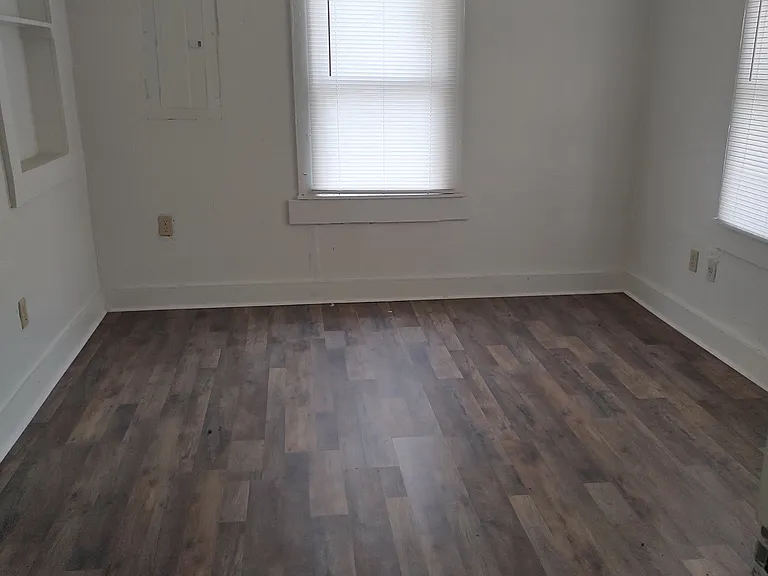516 W Dakota Ave — Photo 8