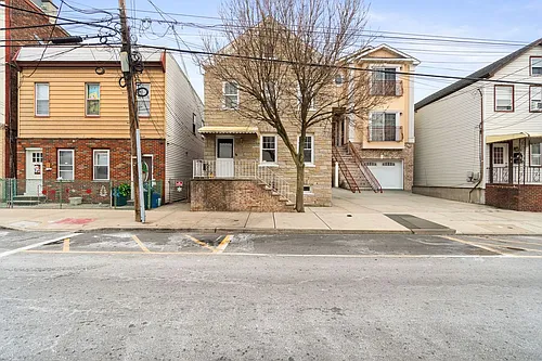 120 Grant Ave #1 Photo 1