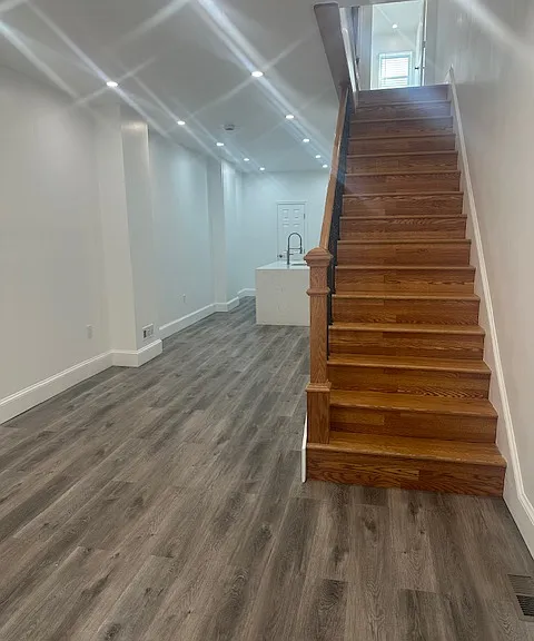 2737 Rayner Ave — Photo 2