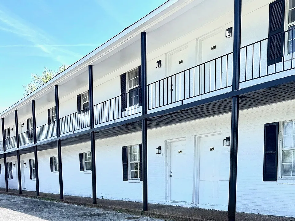1262 Fairground Rd