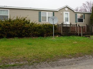 5775 White Oak Ave SE, Lone Tree, IA 52755