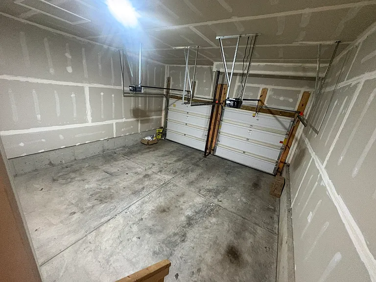 3839 Taft Ave — Photo 24