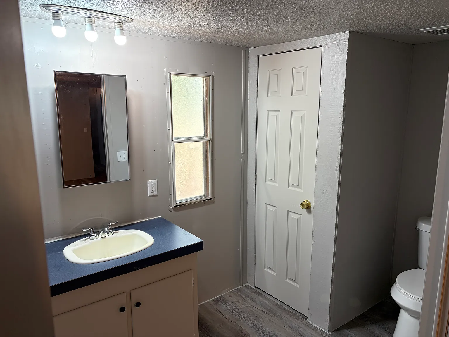 3 bed, 1250 sqft, $1,800 — Photo 3