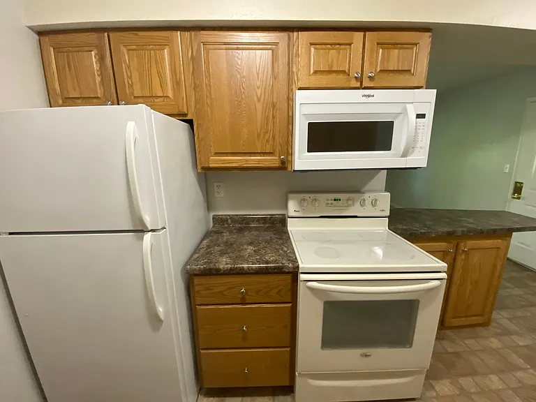 1115-1120 Doreen Ct — Photo 35