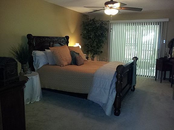 Large 19x12 Master Bedroom