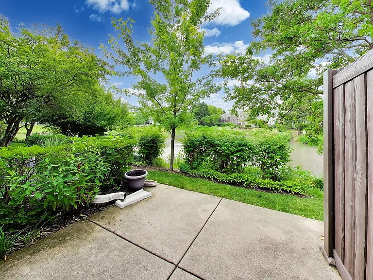 312 E Tall Oaks Ln — Photo 31