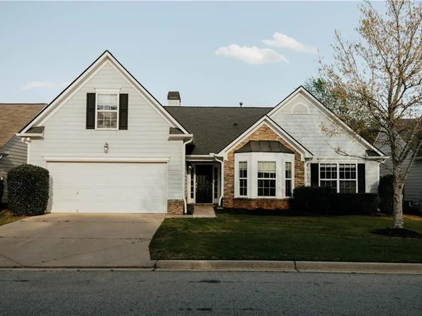 1048 S Creek Dr, Villa Rica, GA 30180