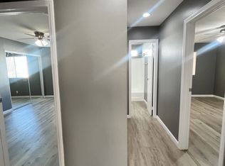 Large 2 Bedroom 1 Bath Upstairs Unit With Assigned Parking & Garage & All Utilities Paid, Long Beach, CA 90804