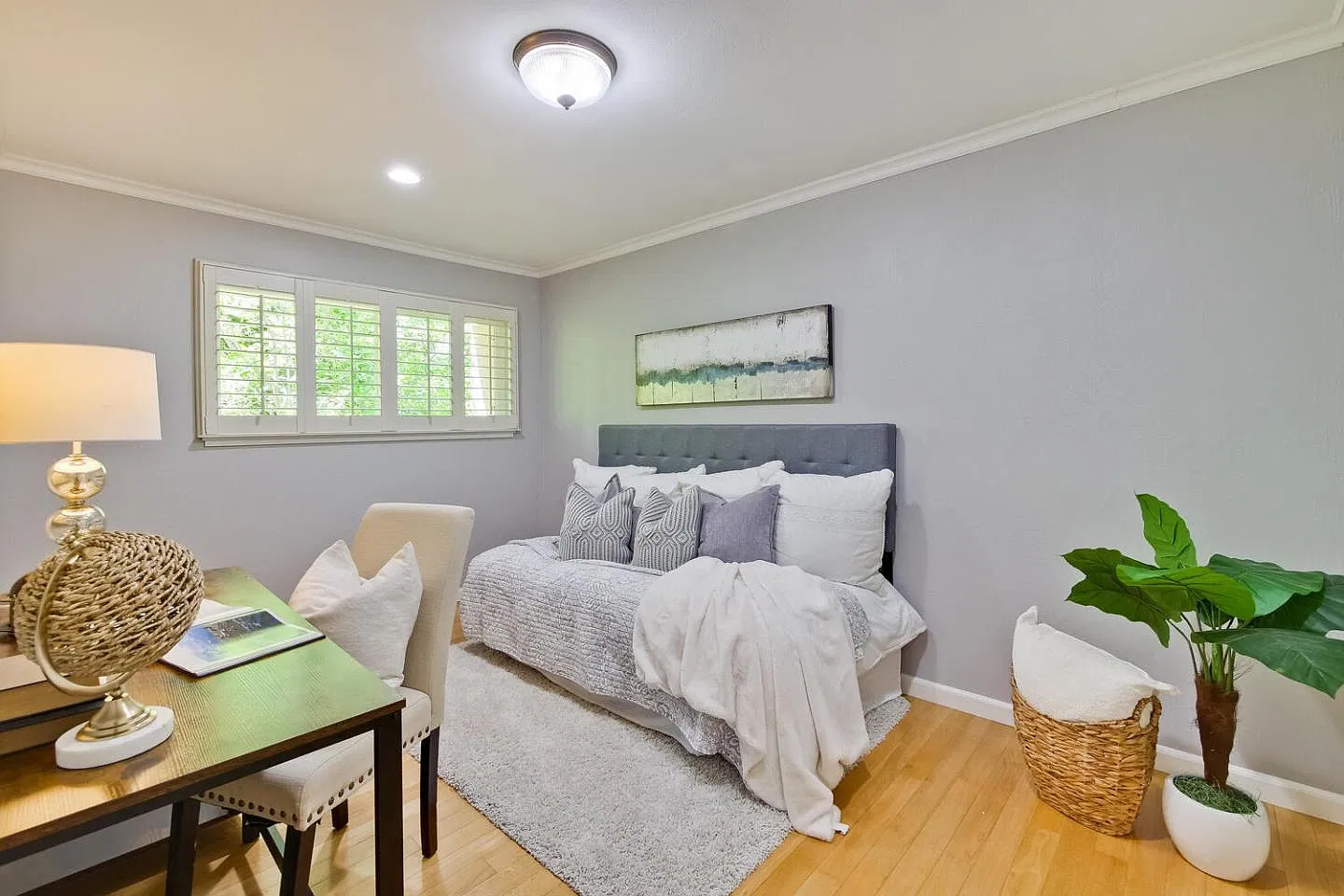 2 bed, 1.5 bath, 1136 sqft, $3,600 — Photo 3